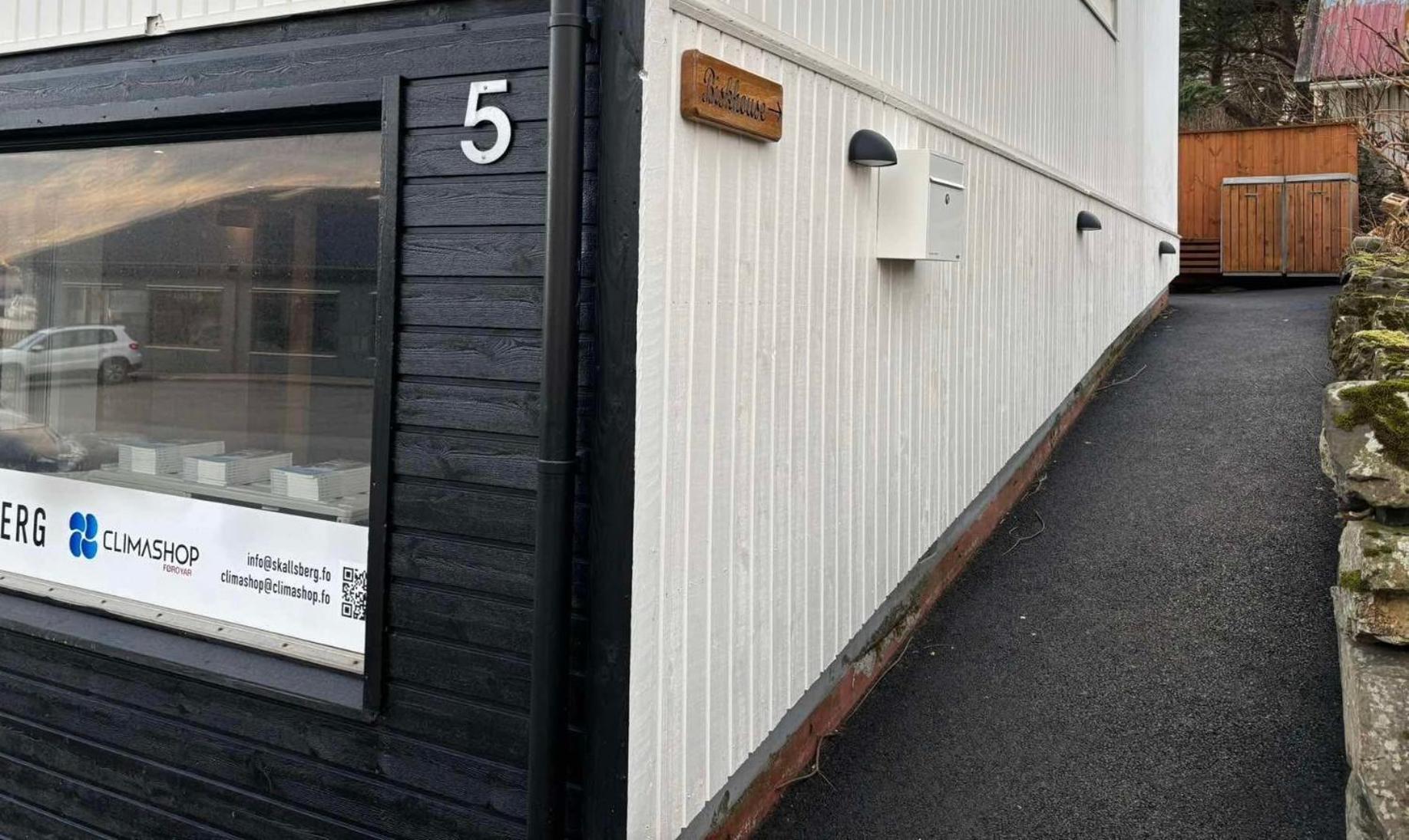 Brand New Flat In Central Klaksvik Exterior photo